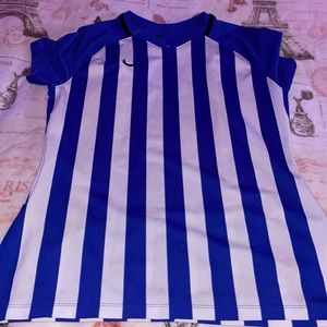 blue/white stripped nike dry fit shirt